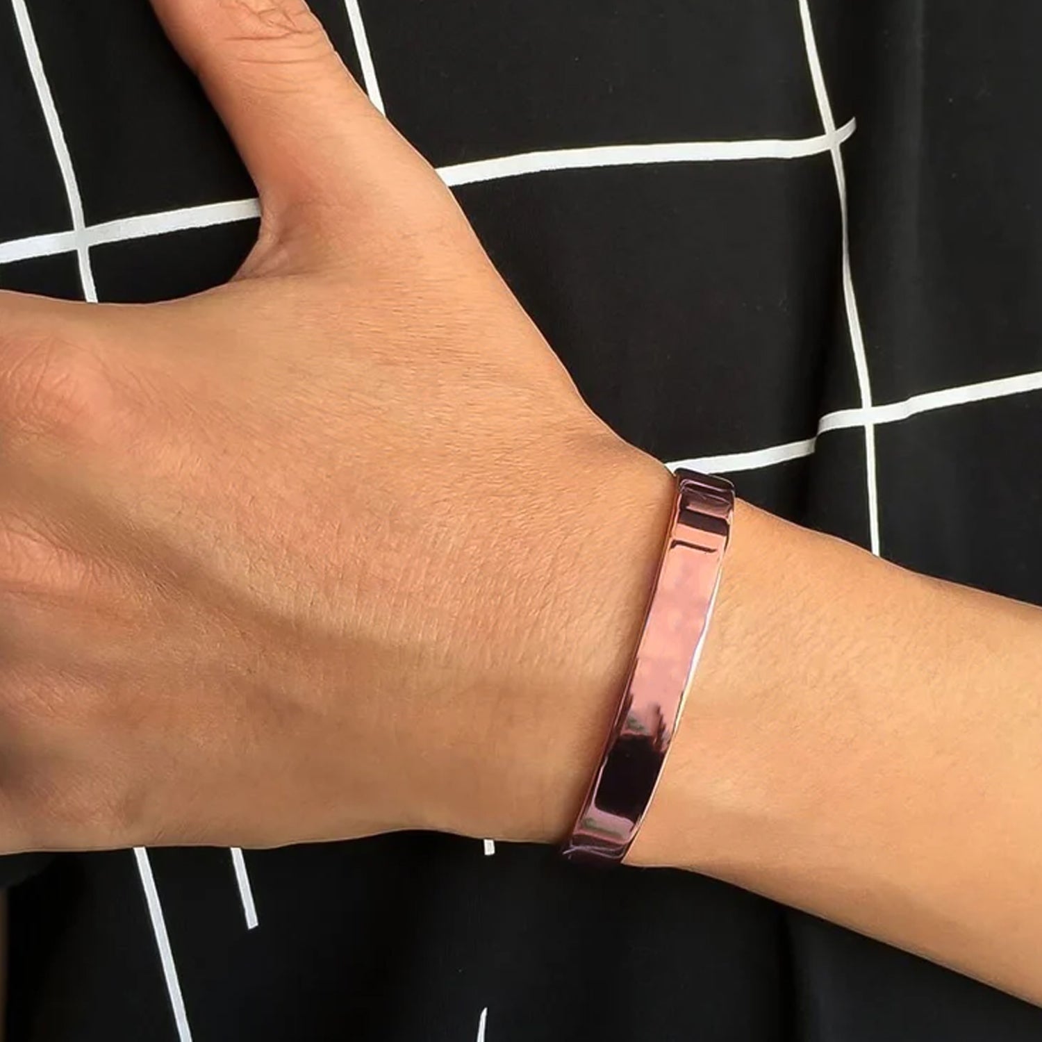 Elegant Rose Gold-plated Open Cuff Bracelet - Stylish Minimal design for women & Girls